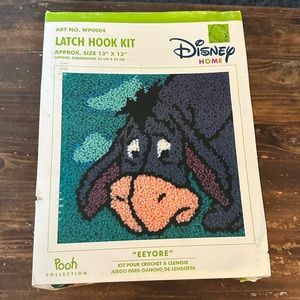 Vintage Eeyore Latch Hook Kit